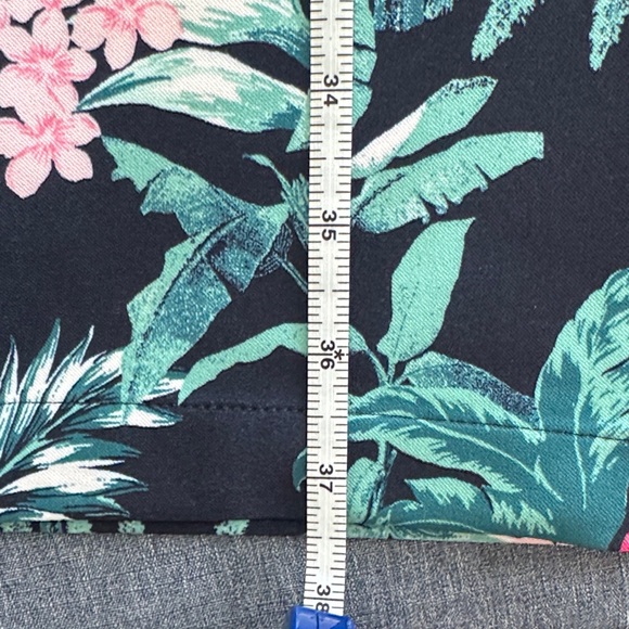 Tommy Bahama Everyday Active Floral Tropical Print Pants NWT - Picture 4 of 6